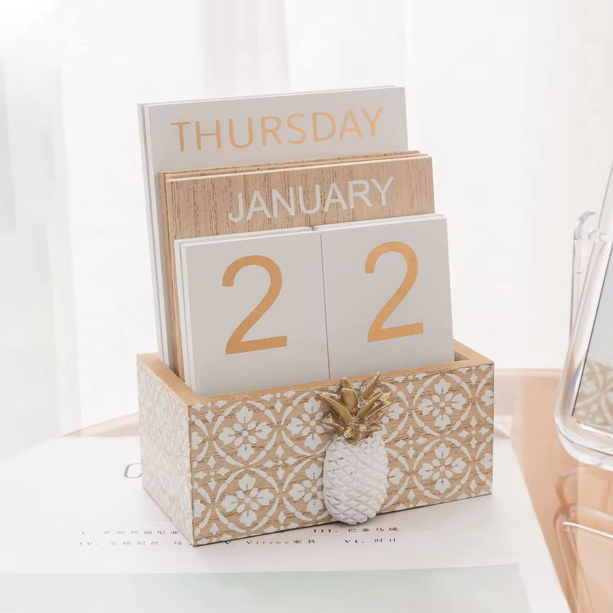 Gemelli Colllection wooden block calendar minimalist desk decor adjustable date blocks wooden table calendar home office decorative time display organizer stylish desk accessory