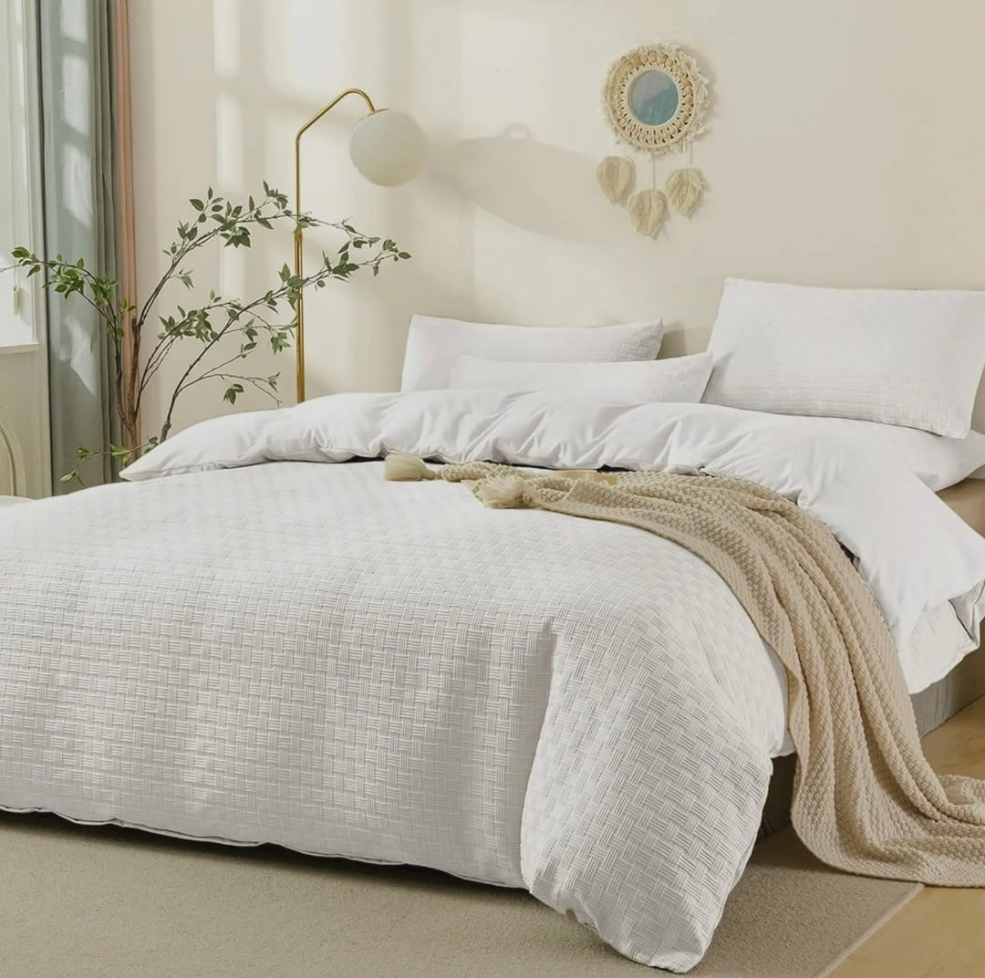 100% cotton waffle duvet cover 6x7 measuring 220 x 240cm with jacquard texture and two pillowcases for soft, breathable, all-season bedding