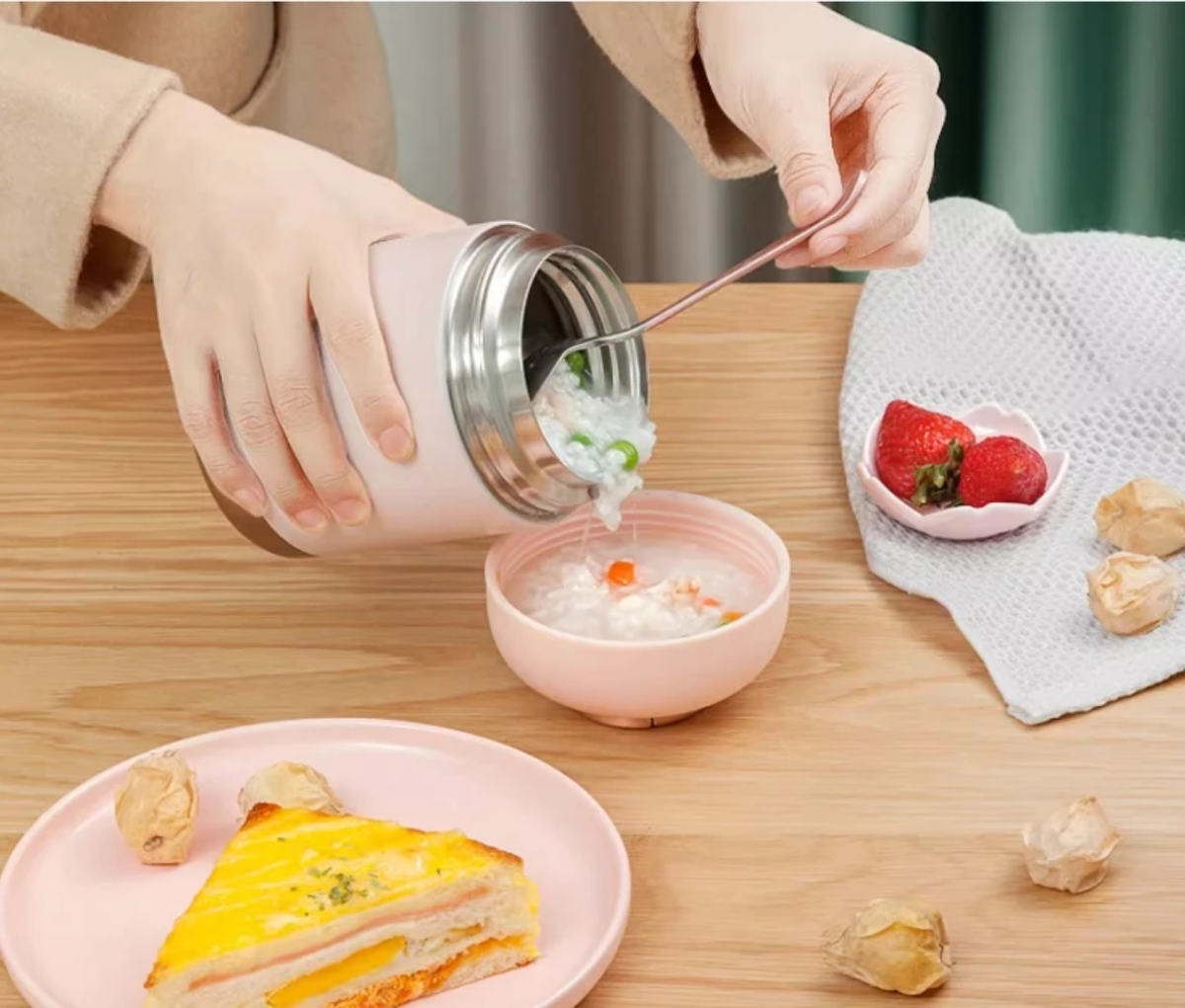 Lunch Box with Carry Bag