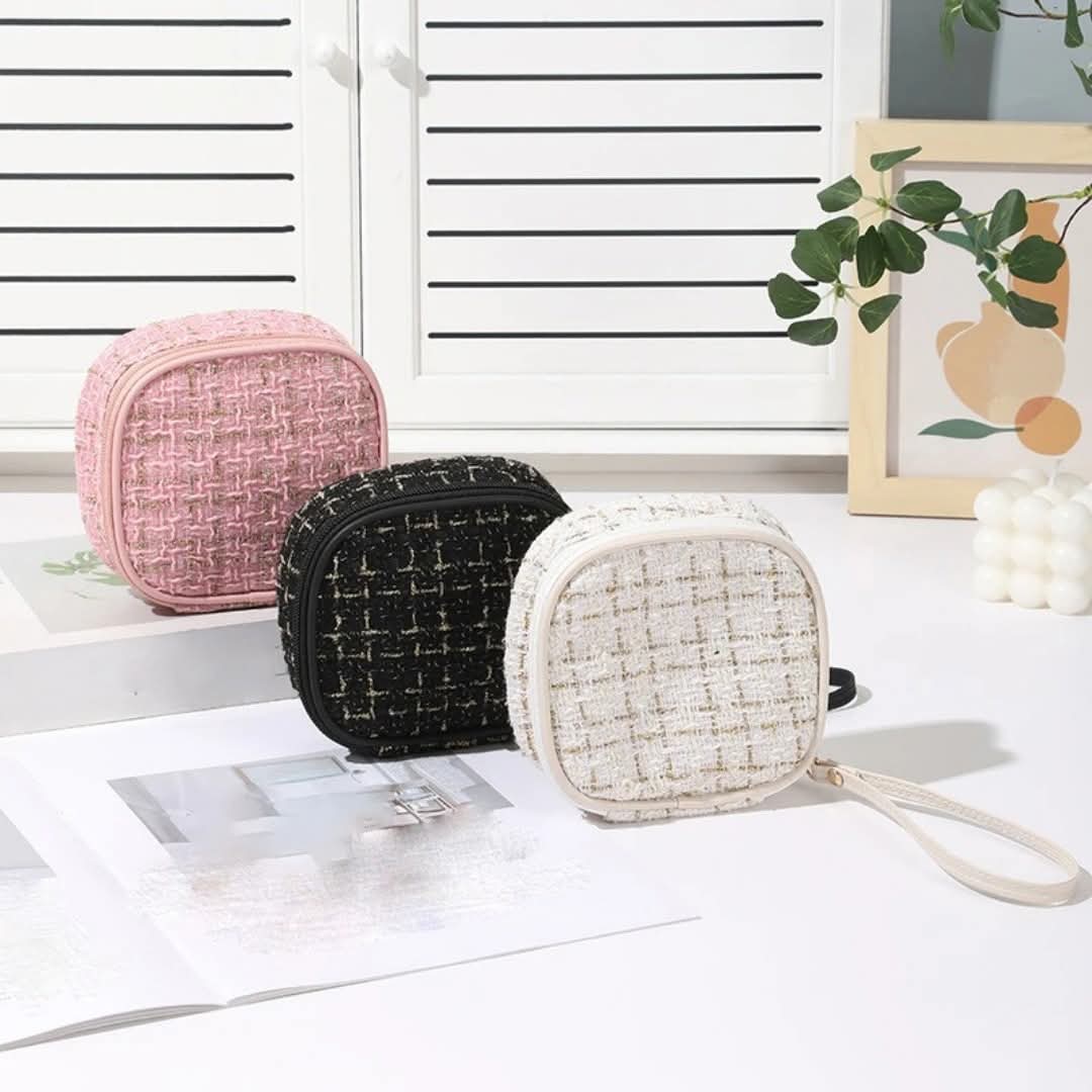 Tweed Pad Pouch with Zip Closure