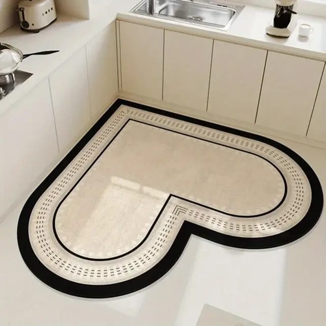 Love-shaped kitchen mat