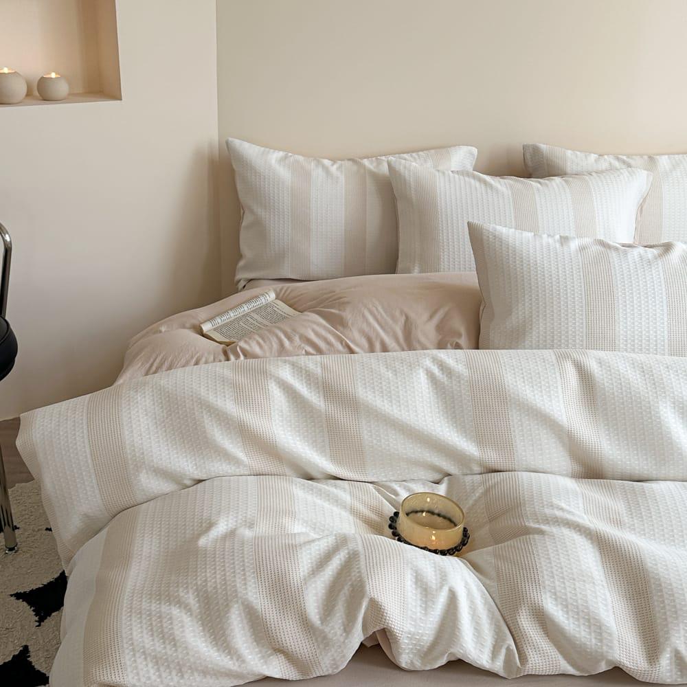 Gemelli Colllection 4-piece duvet cover set soft-touch fabric queen king beds luxury comfort