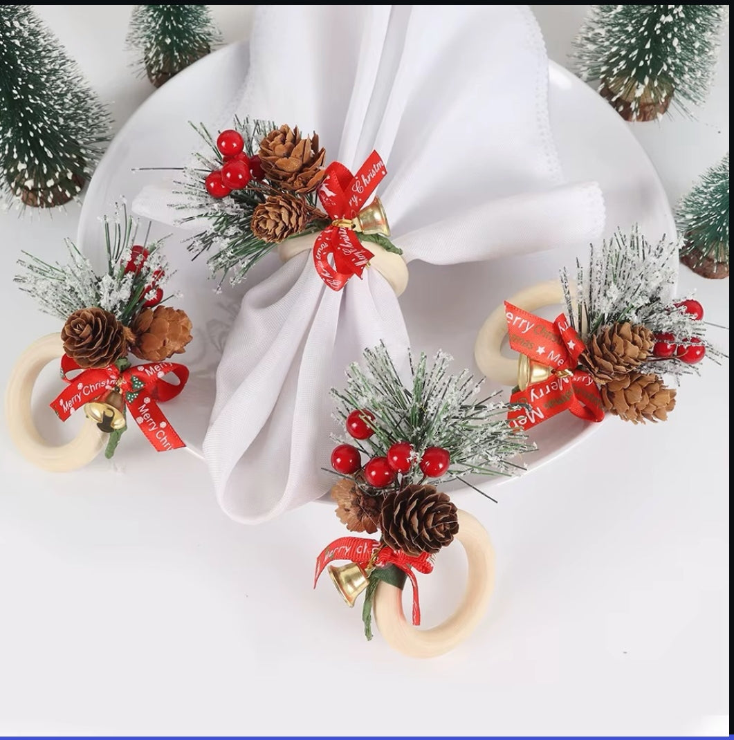 6 Pieces Christmas Cedar Wooden Napkin Rings with Red Fruit, Bow and Bell