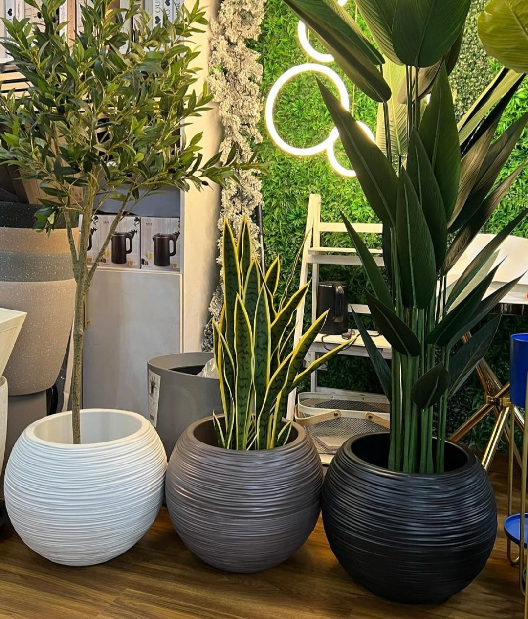 Minimalistic Flower Planter