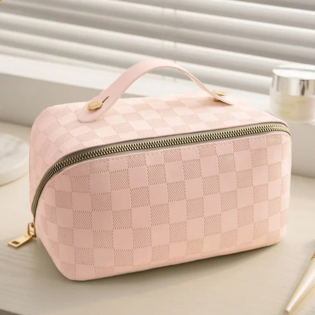 Cosmetic bag