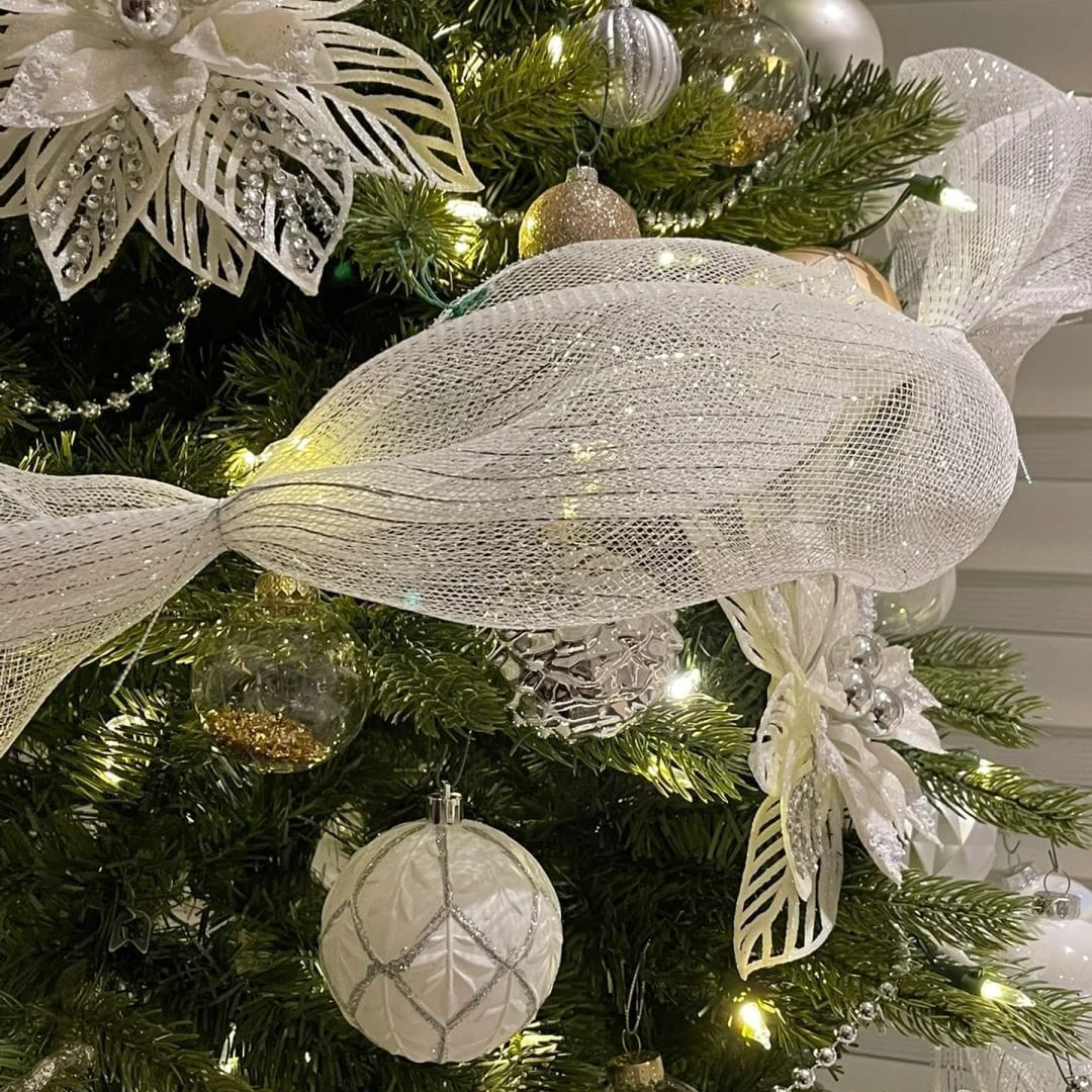 Christmas Ribbon Mesh Tulle Roll 9.1m × 26cm