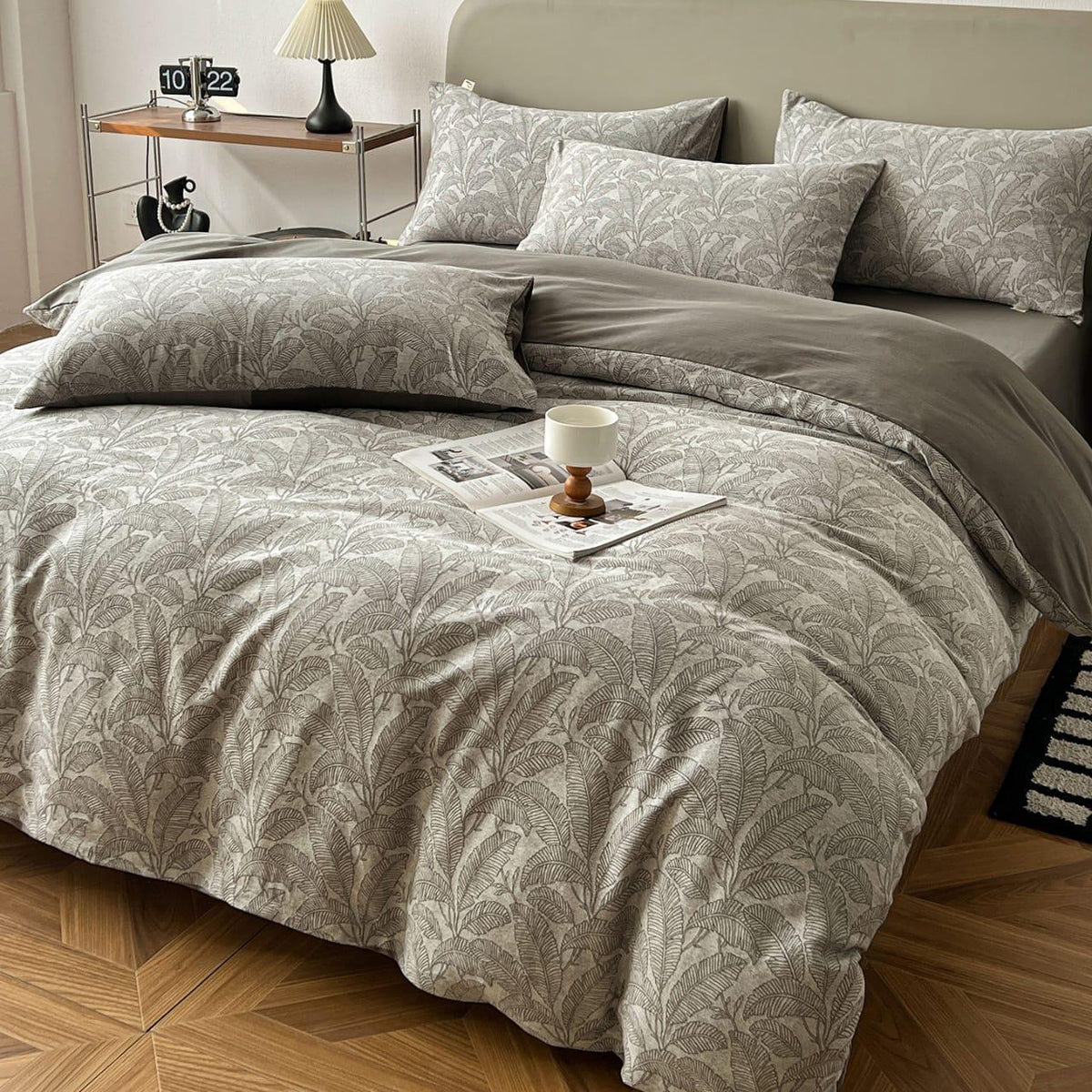 Gemelli Colllection 4-piece duvet cover set soft-touch fabric queen king beds luxury comfort