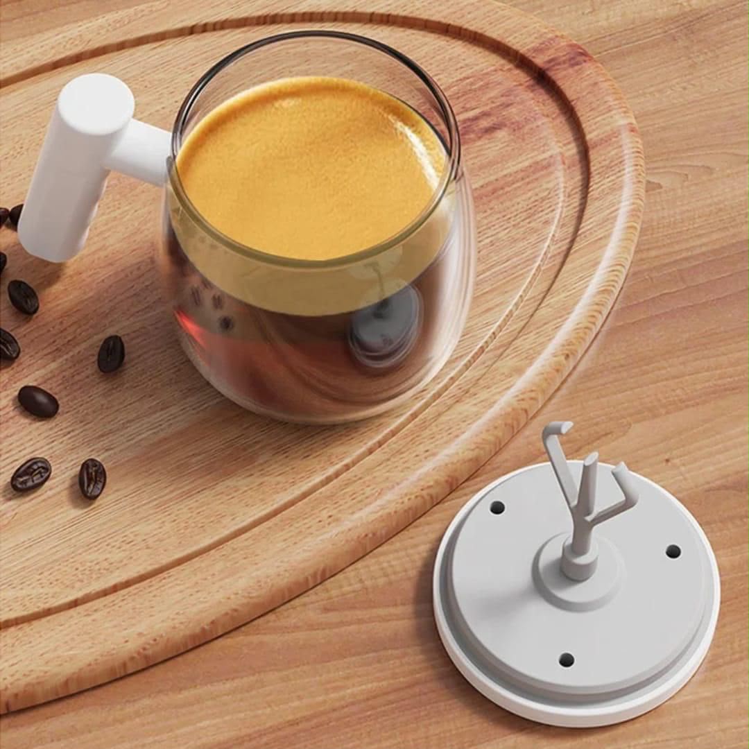 Self Stirring Cup 400ml – Automatic Mixing Mug in Khaki and White for Coffee, Tea, Protein Shakes, and Daily Beverage Preparation