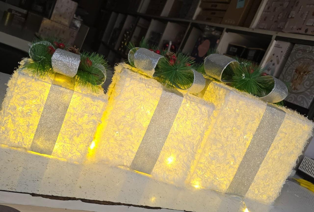 3pc Christmas Gift Box with lights