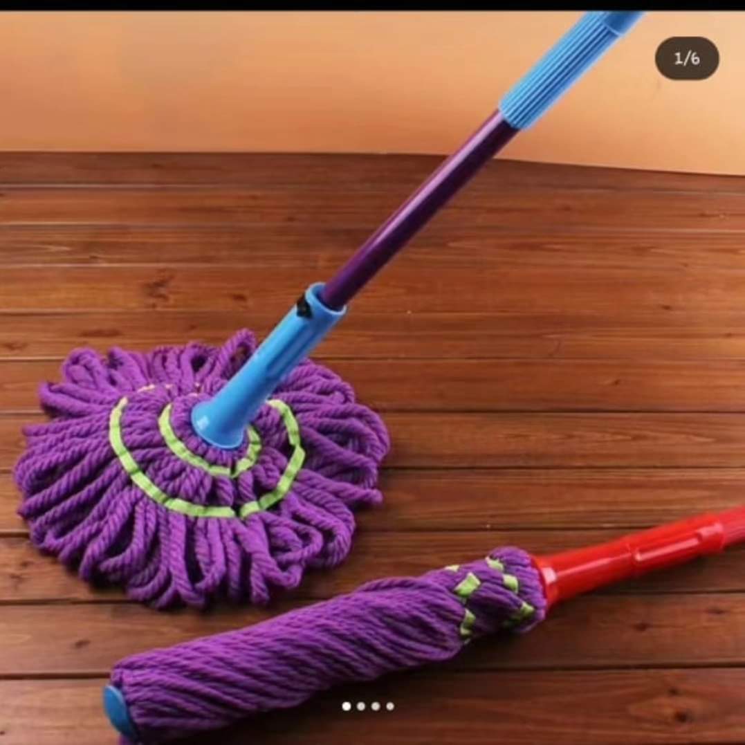 Self Squeezing Mop