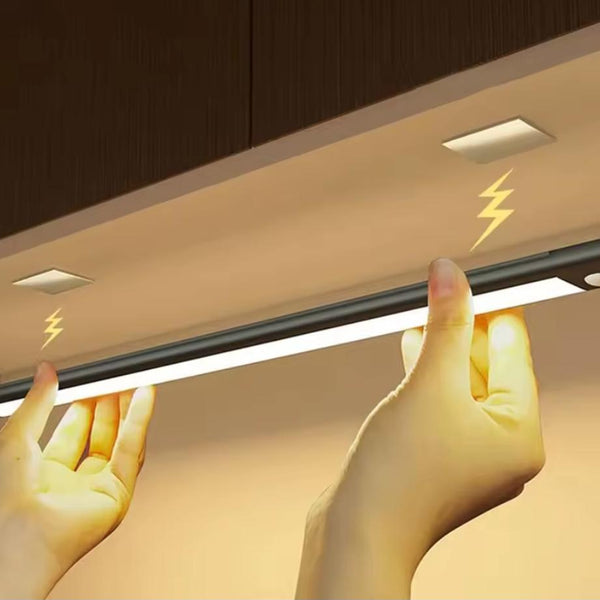 Gemelli Colllection magnetic motion sensor light ultra thin rechargeable LED 30cm cabinet wardrobe lighting black silver