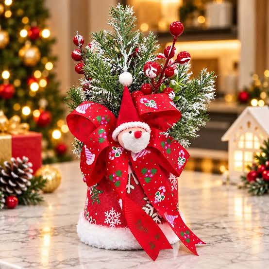 Small Christmas Centrepiece with Santa, Pinecone and Berries