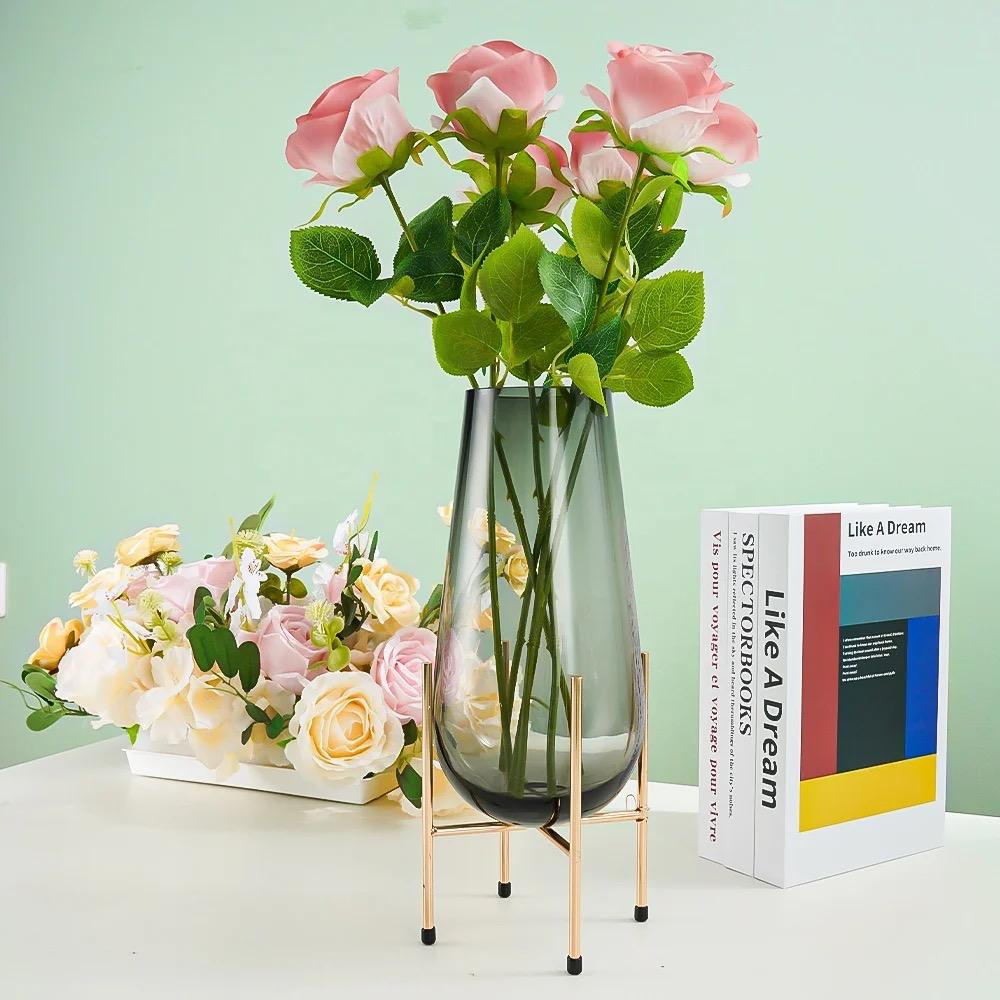 Vase with stand
