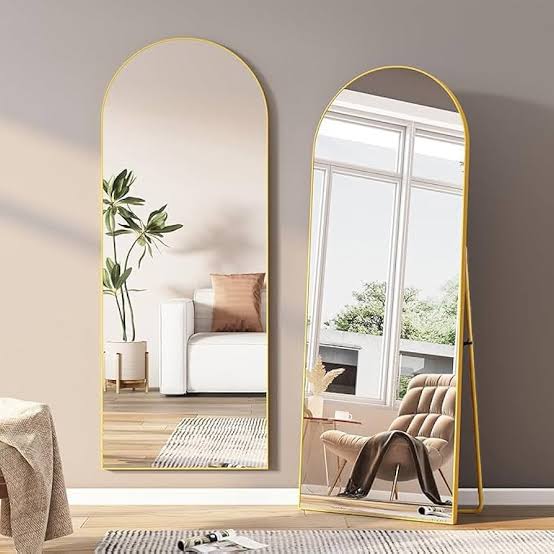Curved Dressing Mirror with Support – 160×50×7cm