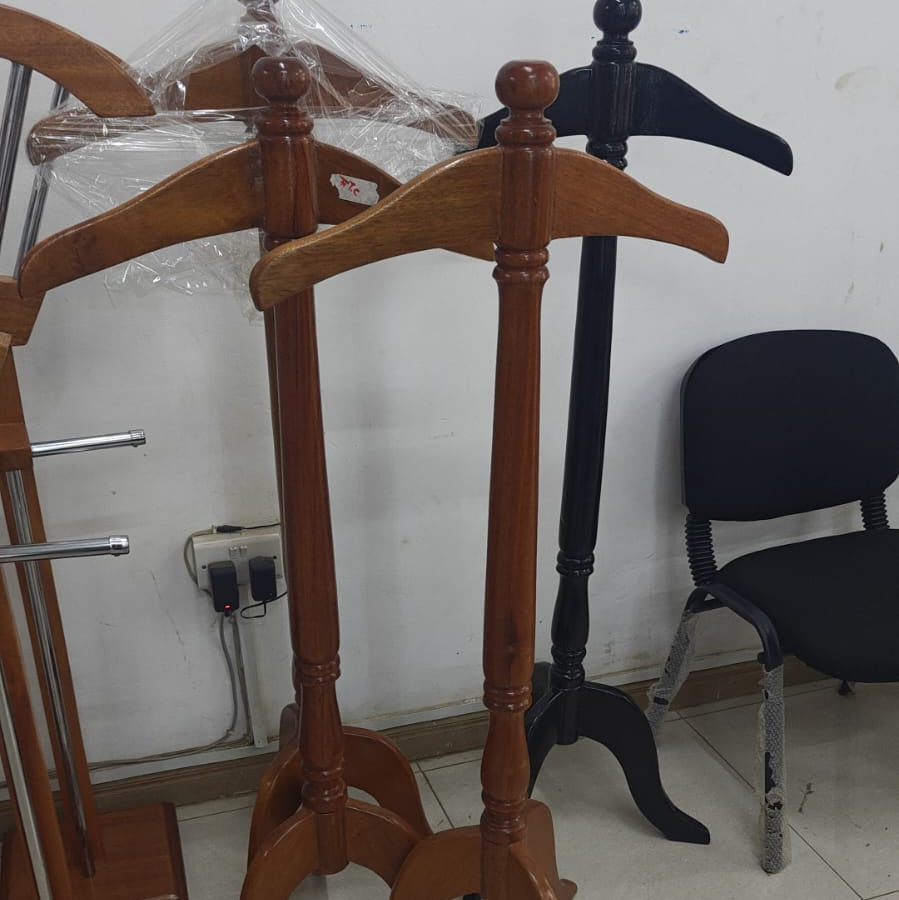 Wooden Valet Stand with Hanger