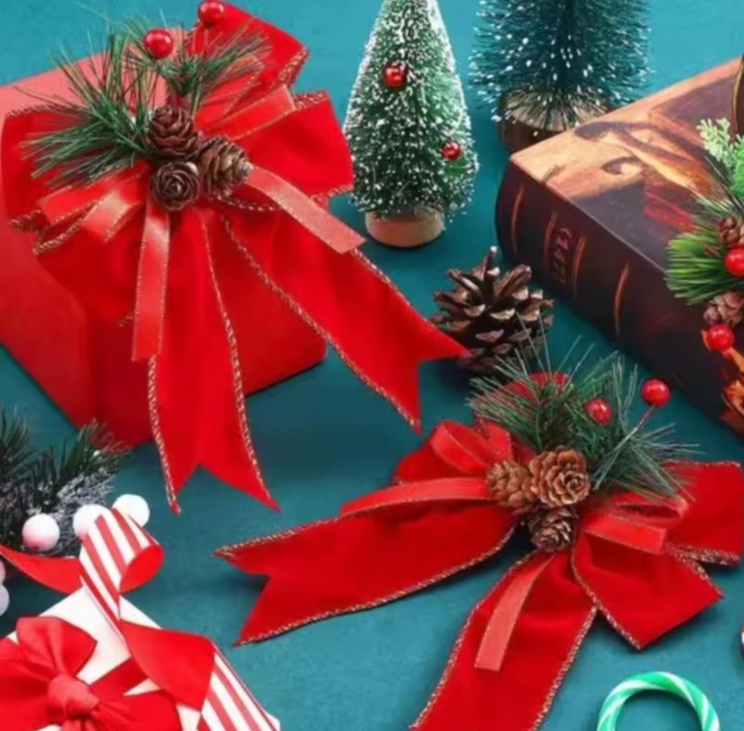 Christmas Bows with Pine Cones