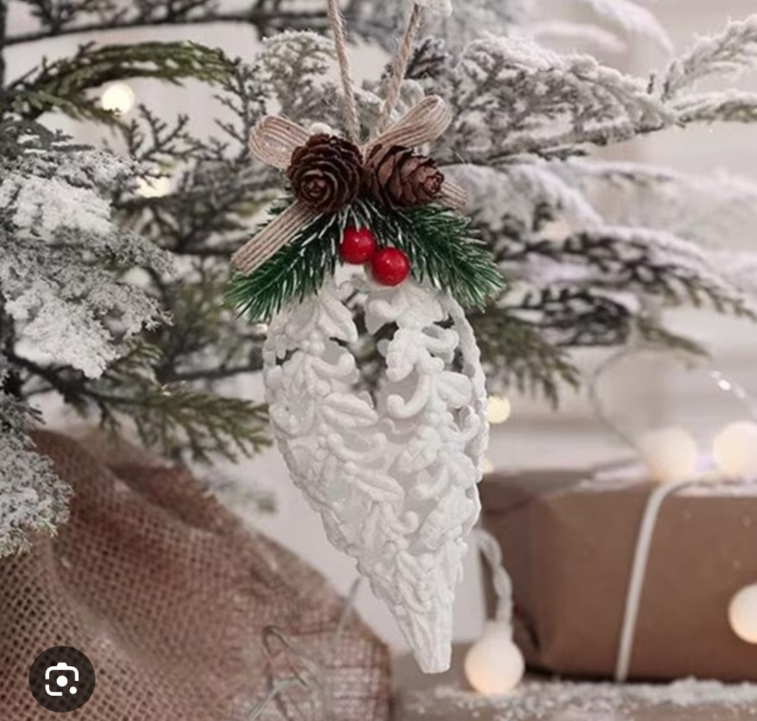 Set of 2 White Conch Christmas Tree Hanging Ornaments