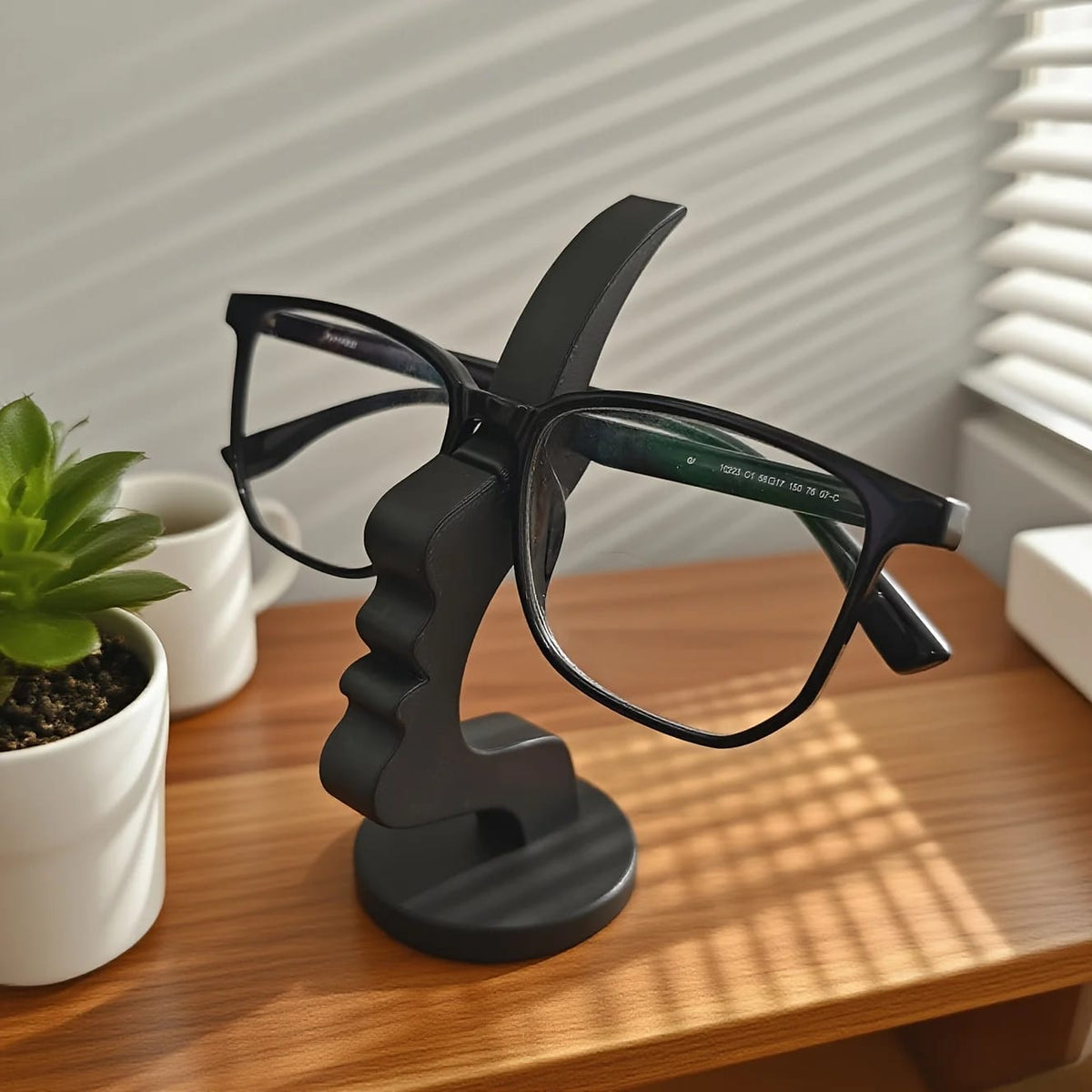 Human Face Eyeglass Stand