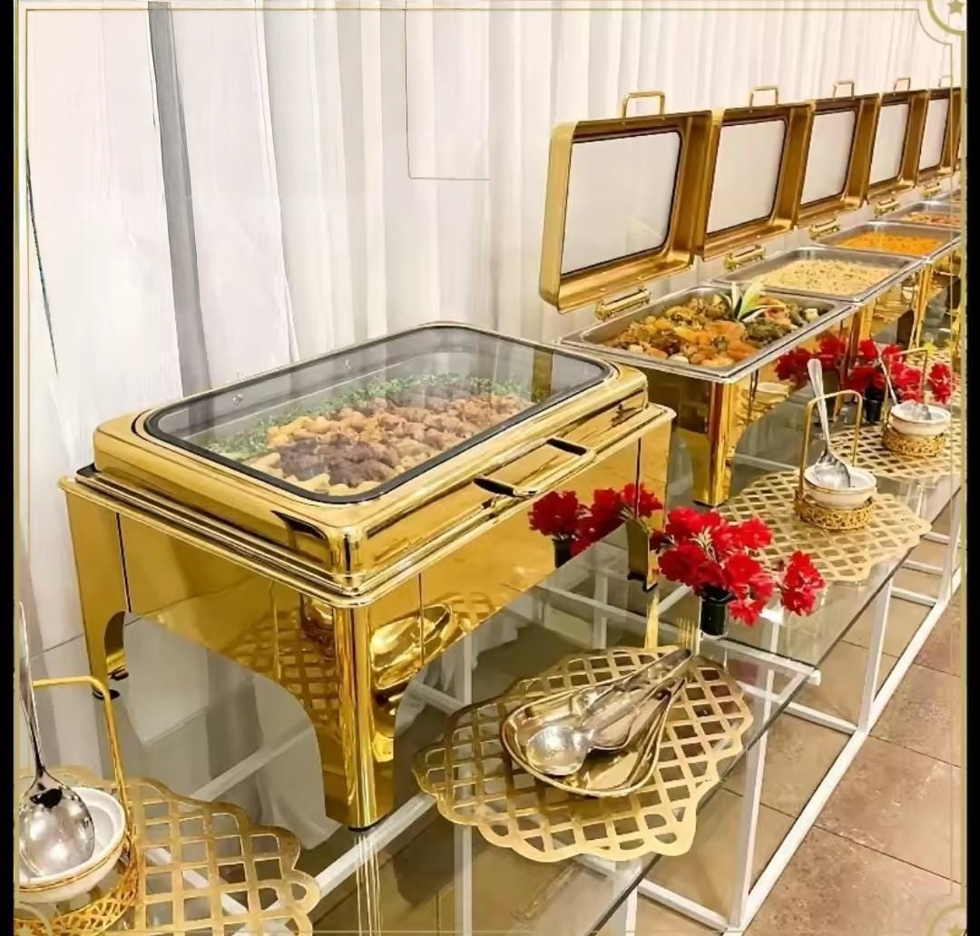 8 litre golden chafing dish with round hanging lid, stainless steel food warmer and serving dish -Brand(Gemelli Collection)