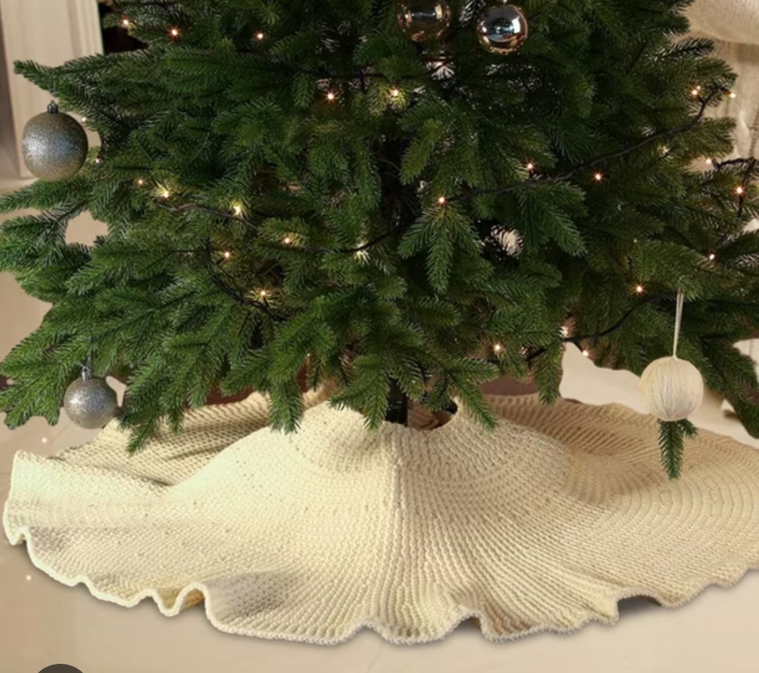 122cm Knitted Christmas Tree Skirt for Festive Tree Base Decoration