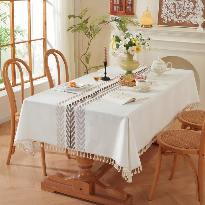 Gemelli Collection – Cotton Linen Table Cloth 1.4 × 2M for dining and kitchen tables, ideal for protecting and decorating table surfaces in homes, restaurants and dining spaces in Nairobi, Kenya.
