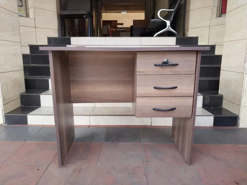 0.9M Brown Woodgrain finish Office Desk with 3 Drawers