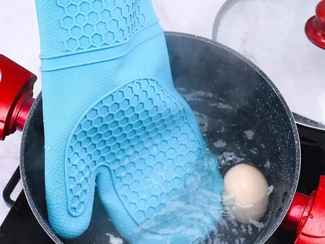 Double Layered Oven Mittens
