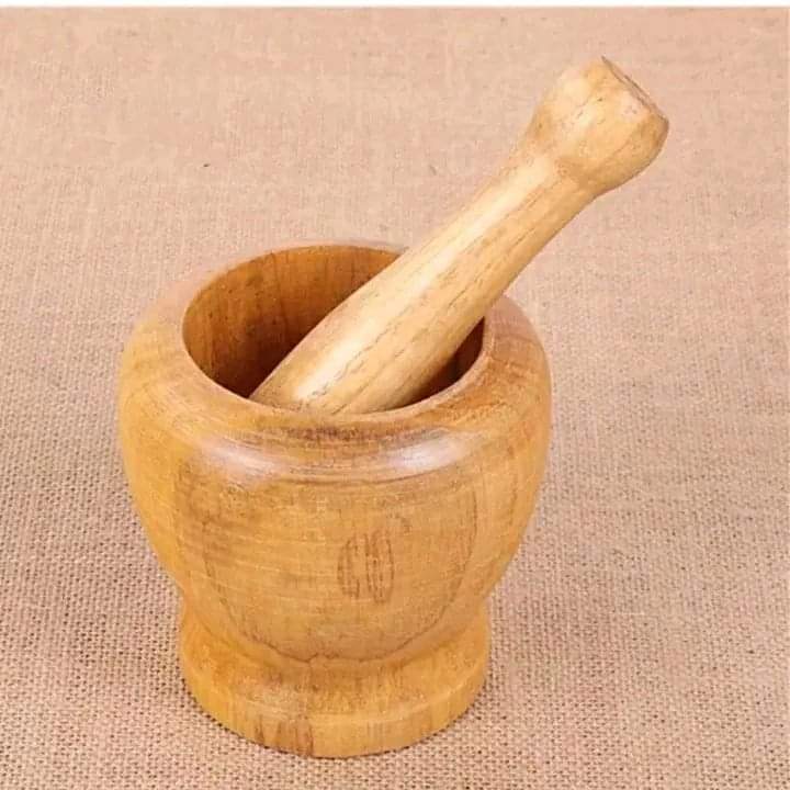 Wooden motor and pestle