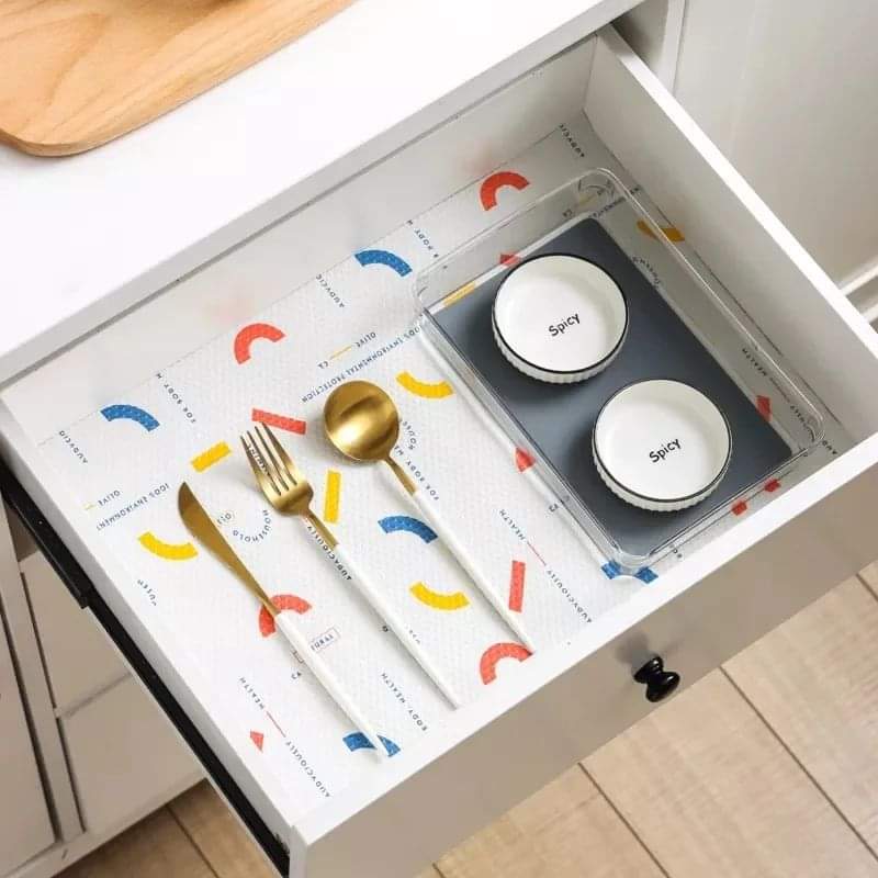 Quality wipeable and oil proof cabinet/drawer mat