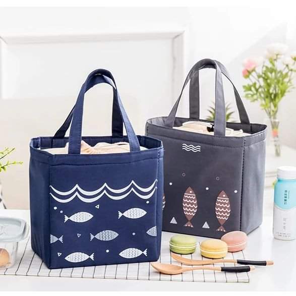 Waterproof insulated lunch bag