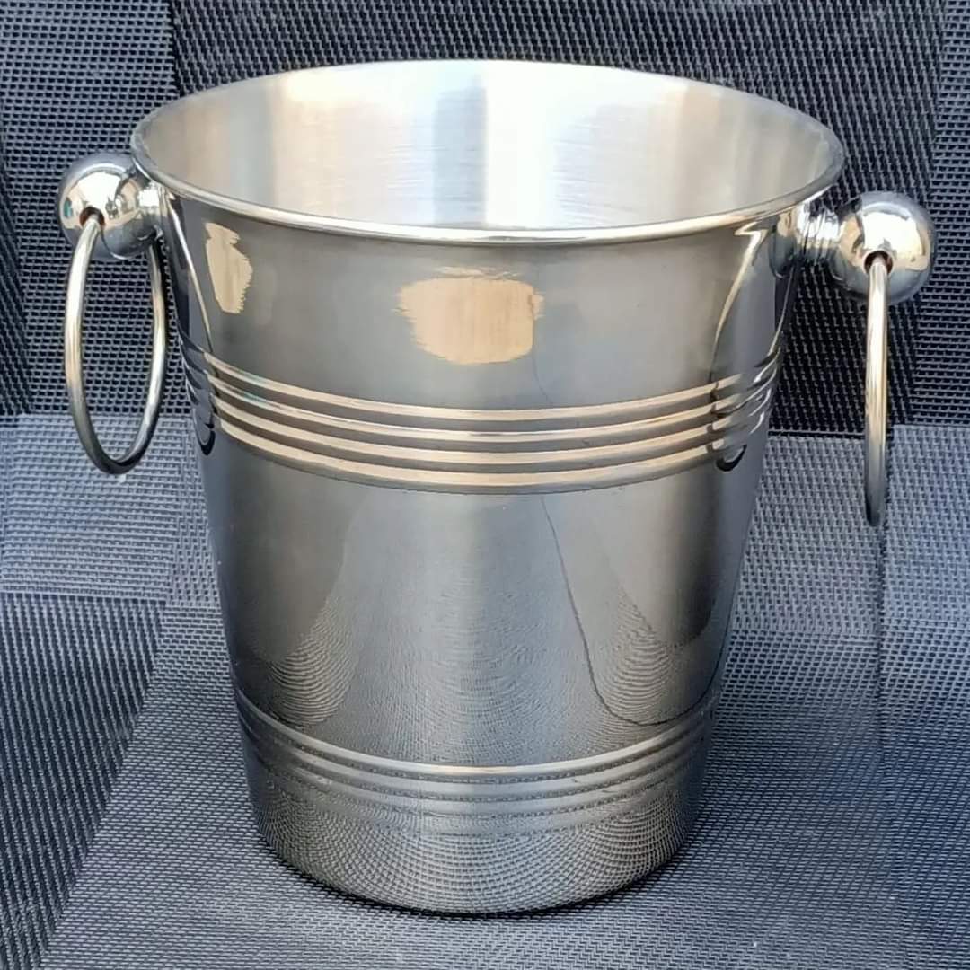 Wine Bucket with two rib & Ring Handle