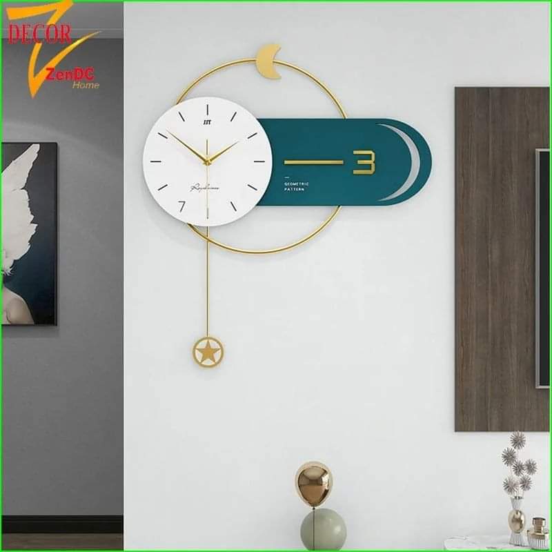 Elegant and classy wall clock