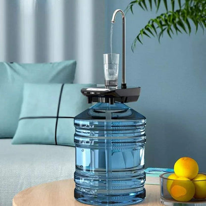 Automatic rechargeable and portable water dispenser