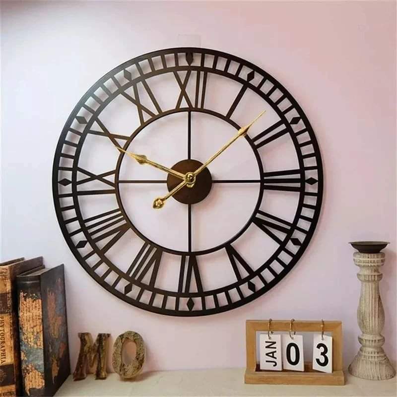 Model Antique Wall Clock