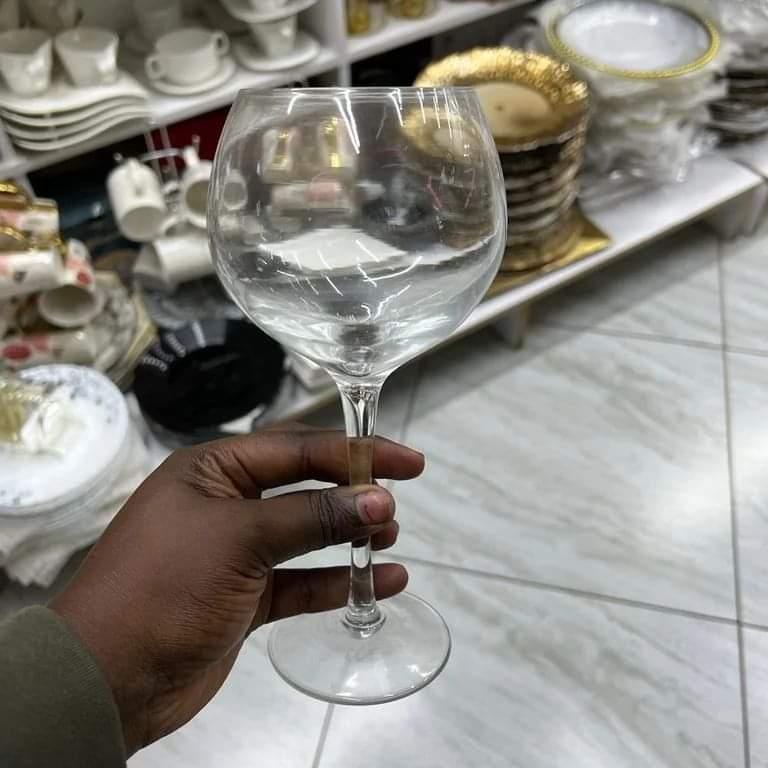 6pcs Assorted Wine/Champagne Glasses loop