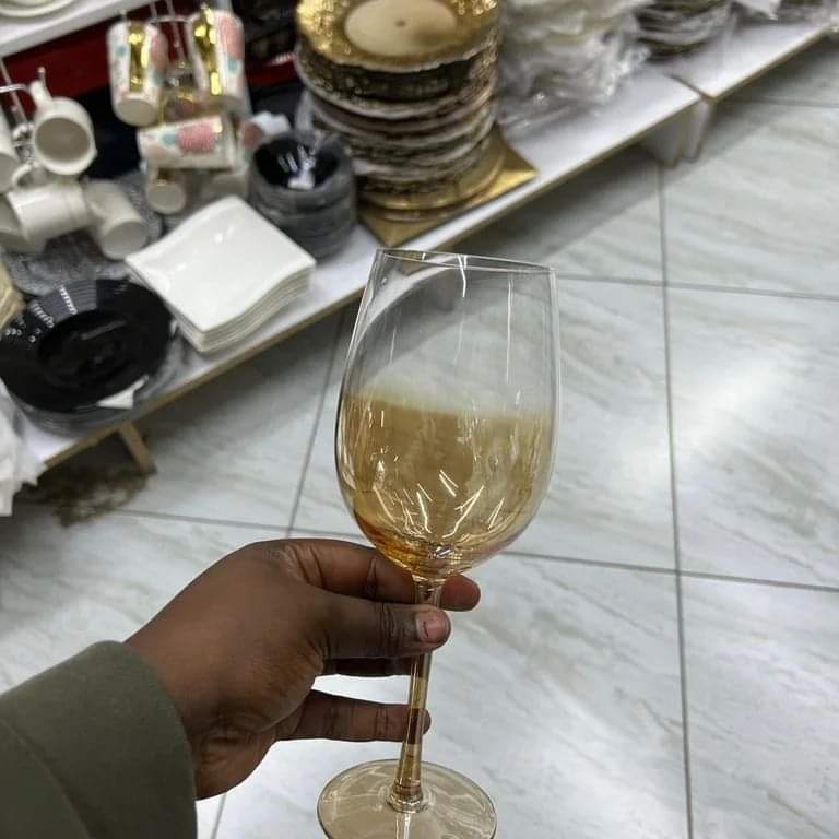 6pcs Assorted Wine/Champagne Glasses loop