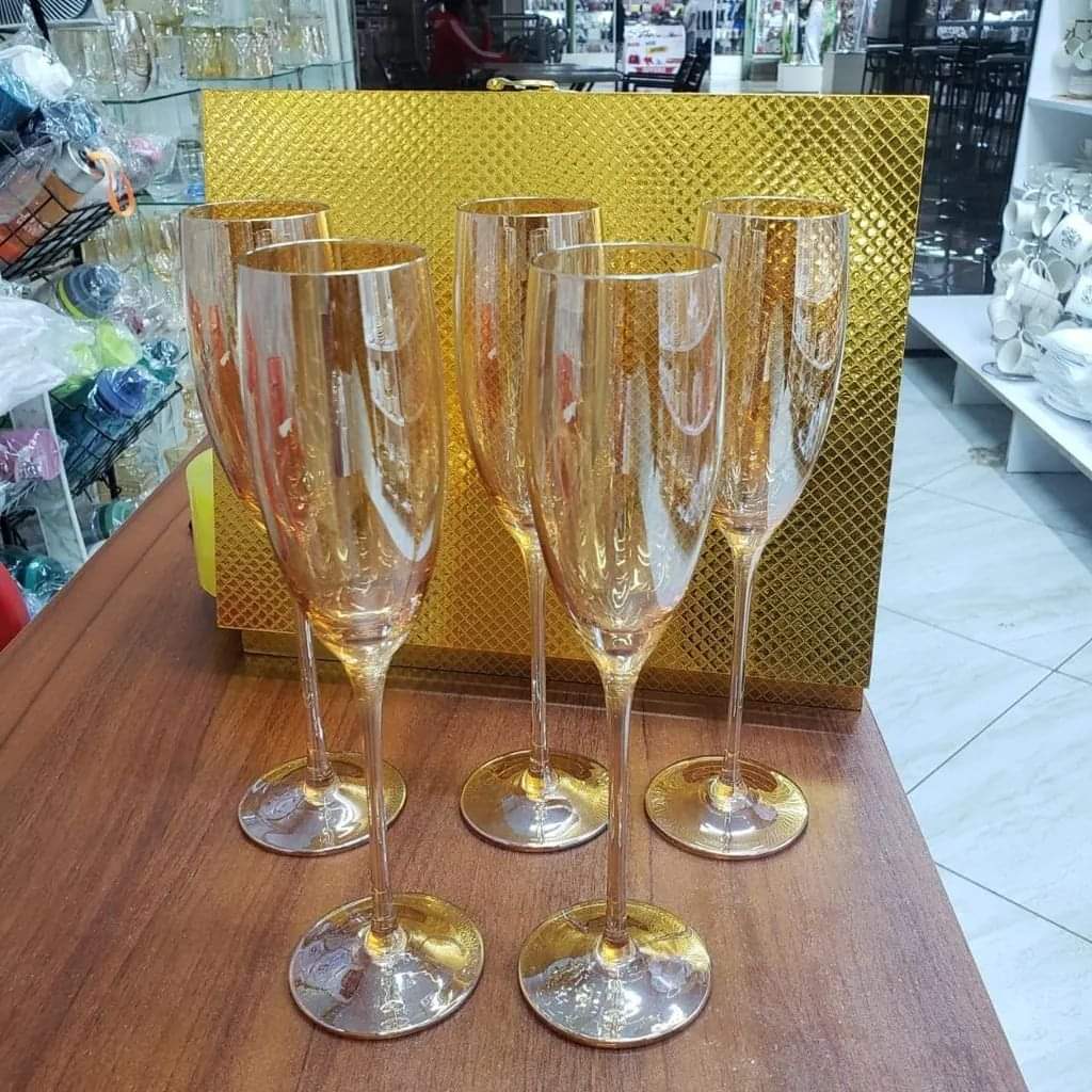 6pcs Assorted Wine/Champagne Glasses